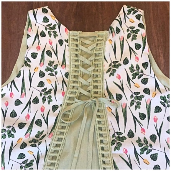 Esley Nordstrom Vintage Sage Floral Swing Top - Picture 4 of 7